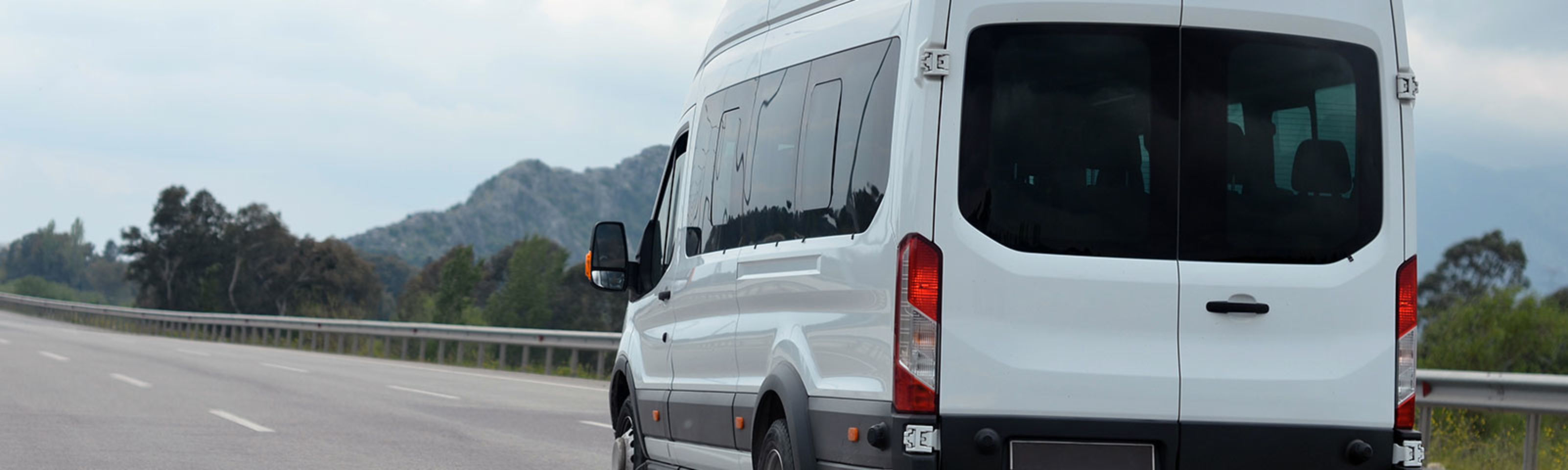 Everything you need to know about a D1 licence for minibuses
