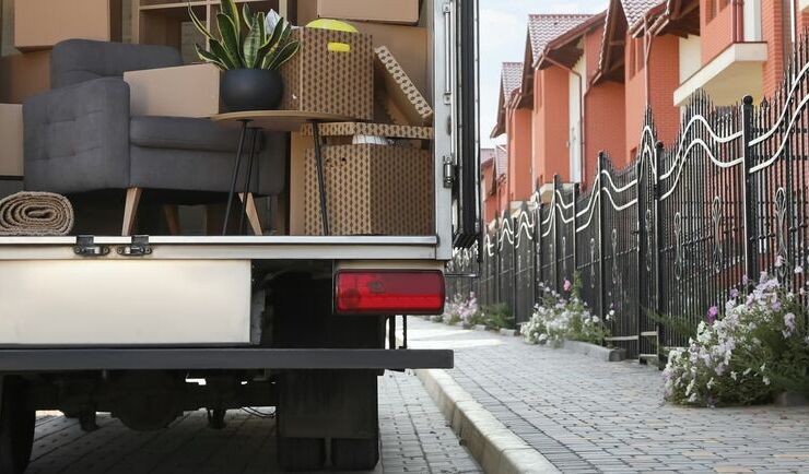 Should I hire a Luton van for a university move?